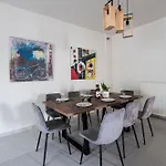 Callista Living Apartament *