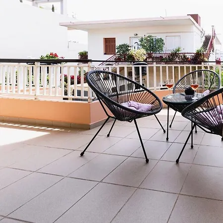 아파트 Callista Living 하니아