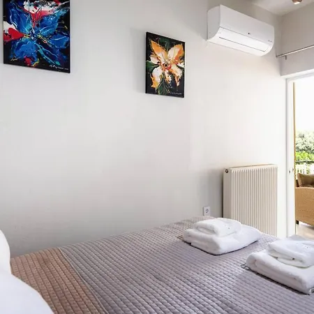 Callista Living Apartment