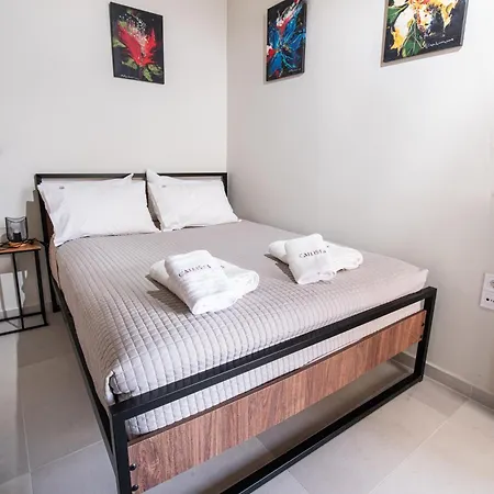 Callista Living Apartment